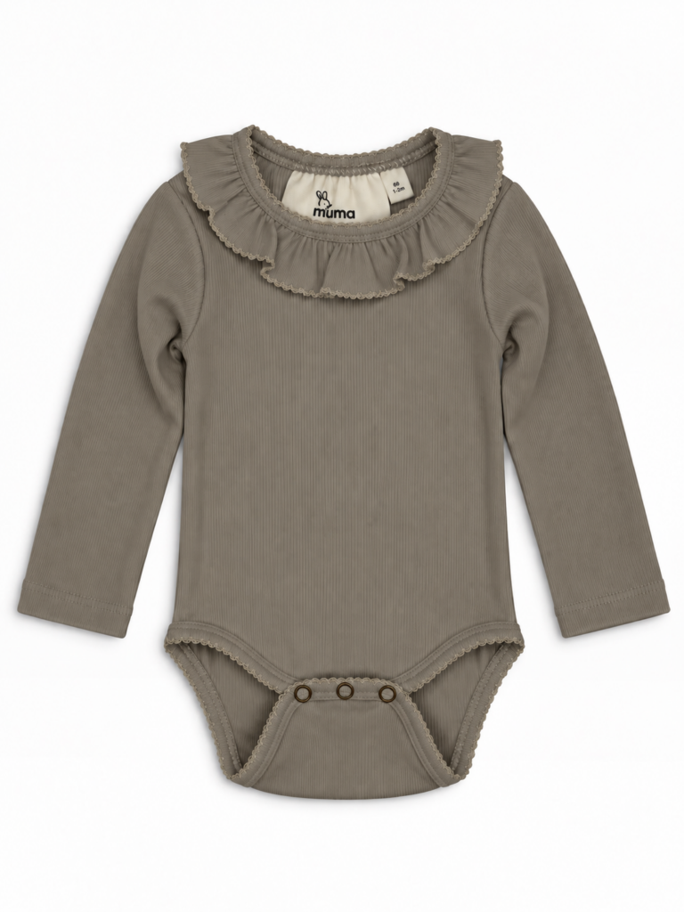 Langærmet ribbody med flæsekrave – Beige